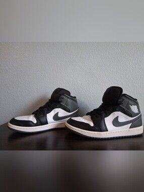 Air Jordans GOAT Nike Men’s Black, White and Gray High-Top Sneakers W/ Normal WT